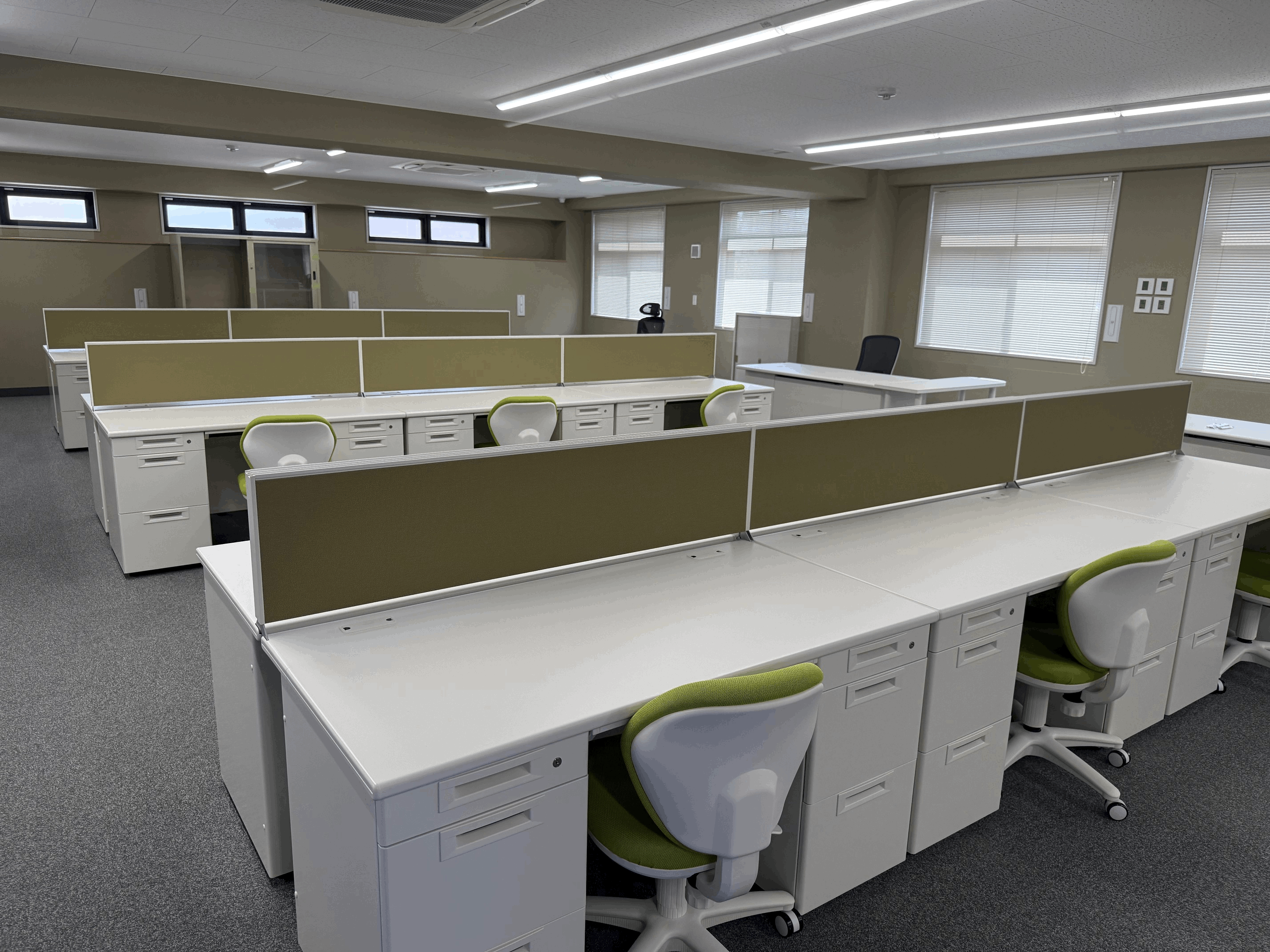 office001