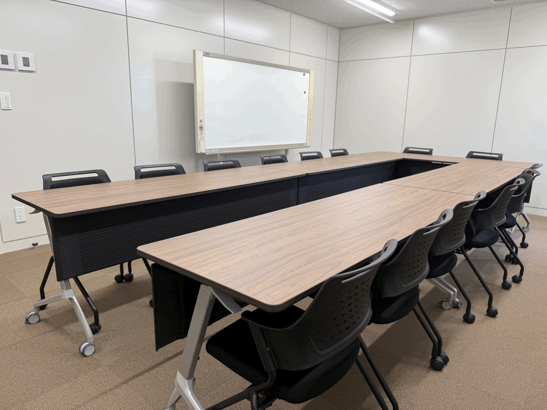 office002